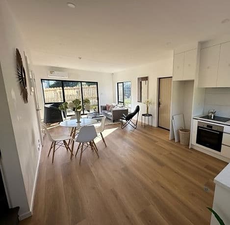 Single-Level Family Homes