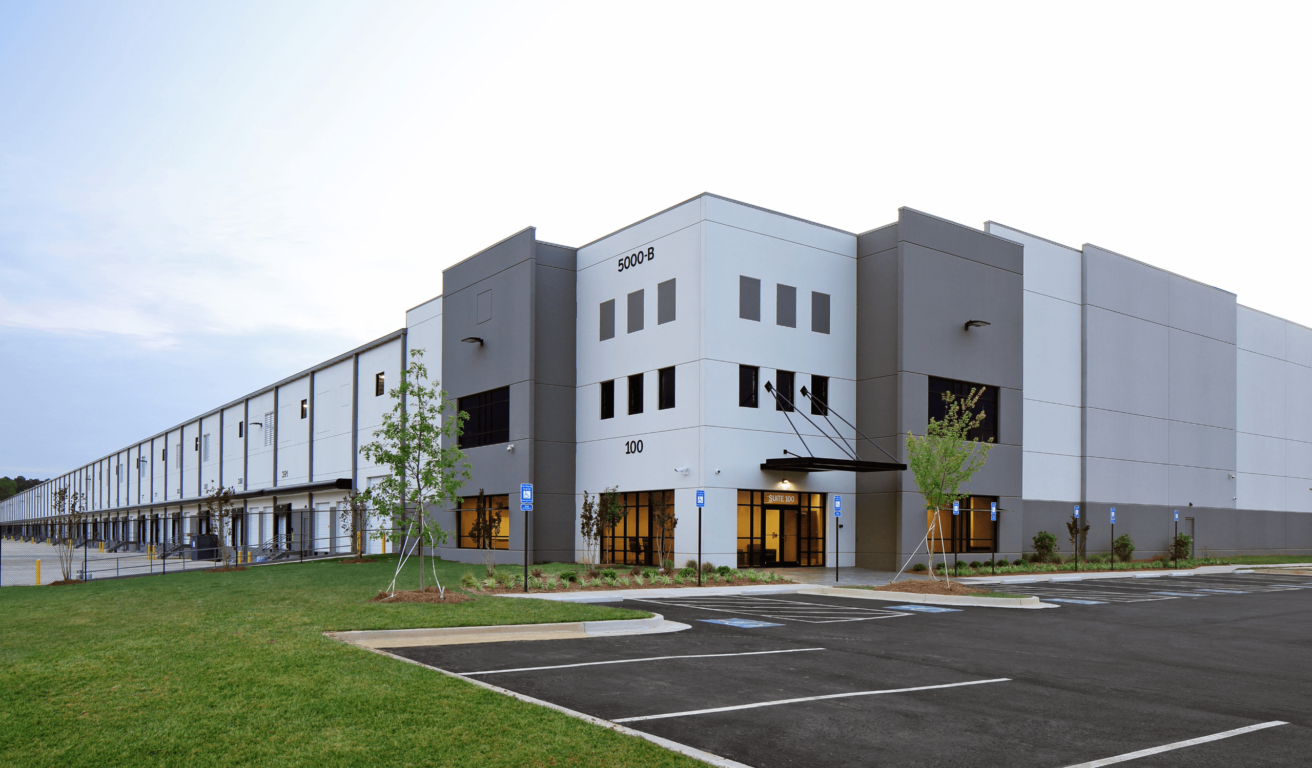 Commercial warehouse and distribution centre